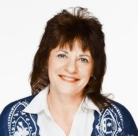 EPISODE 116: MARIANNE KLOWAK